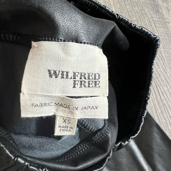 ARITZIA wildfred faux leather leggings - Picture 2 of 4